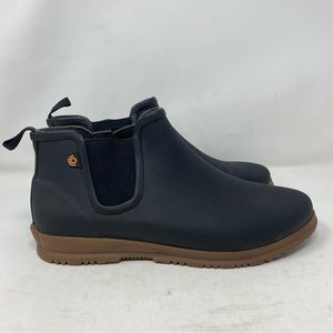 Bogs Black Ankle Boots with Brown Sole